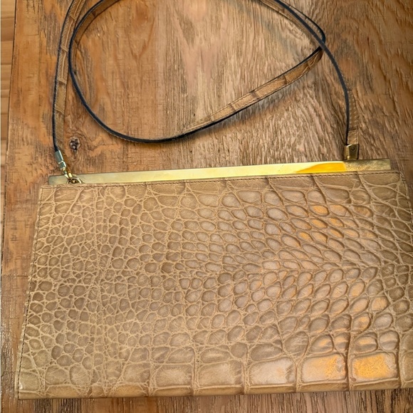 Rene New York Handbags - Rene New York VINTAGE Elegant Tan Crocodile-Embossed Purse immaculate condition